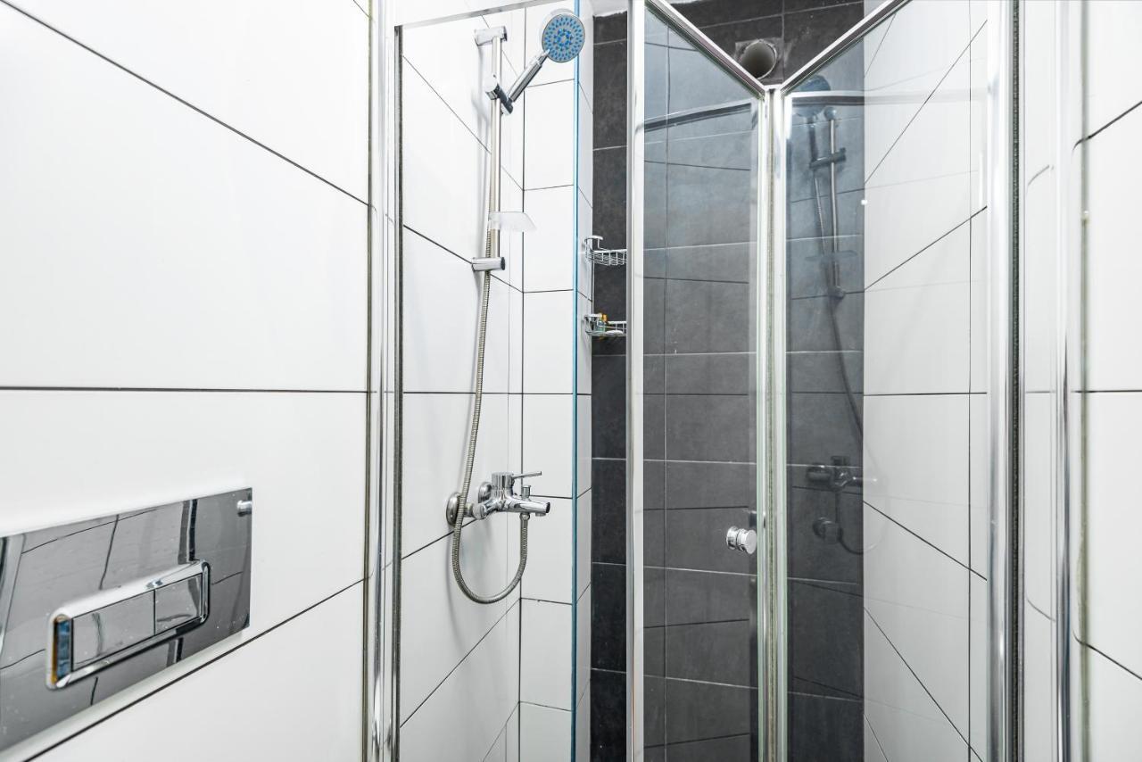 Mayer Select Hotel Istanbul Bagian luar foto